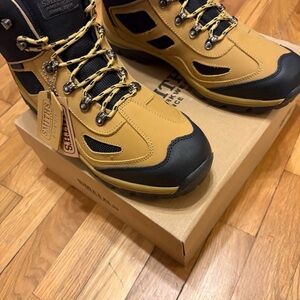 Smith’s Men's Tan and Black Waterproof Work Boots